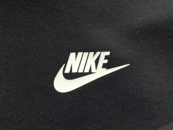 Nike Tech Negro y Gris - Imagen 5