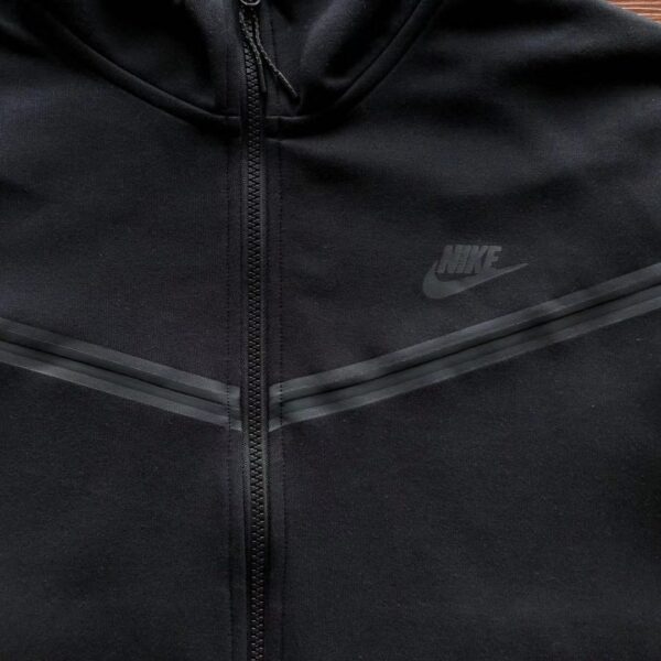 Nike Tech Negro - Imagen 4