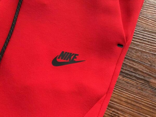 Nike Tech Rojo - Imagen 13