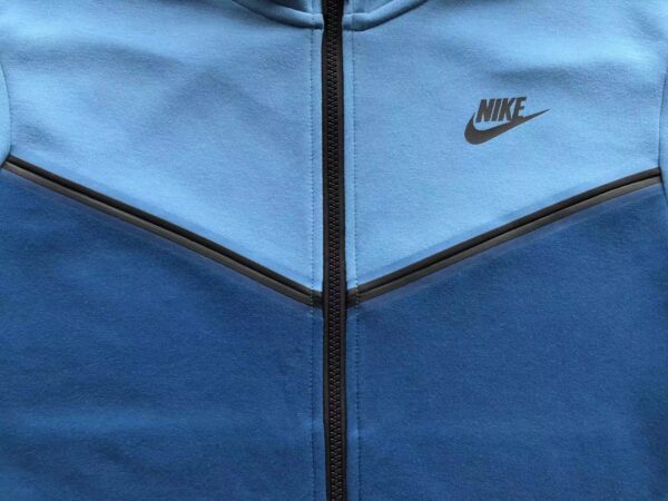 Nike Tech Azul Claro y Azul Oscuro - Imagen 4